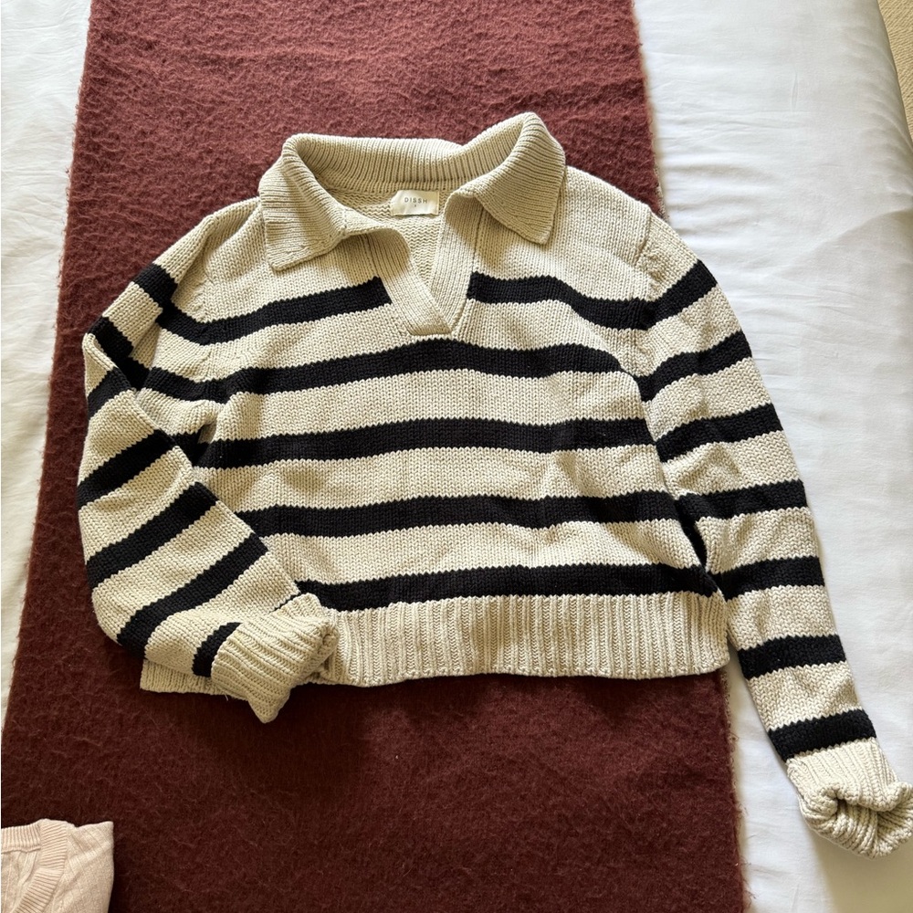 DISSH Black and Cream V-Neck Striped Sweater